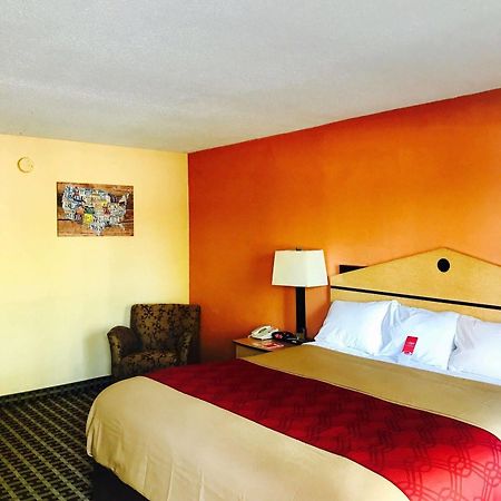 Milan Inn & Suites Luaran gambar