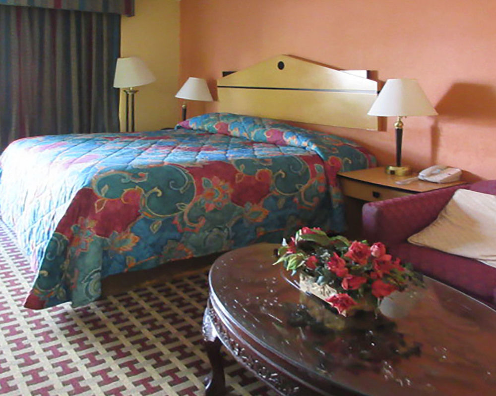 Milan Inn & Suites Luaran gambar