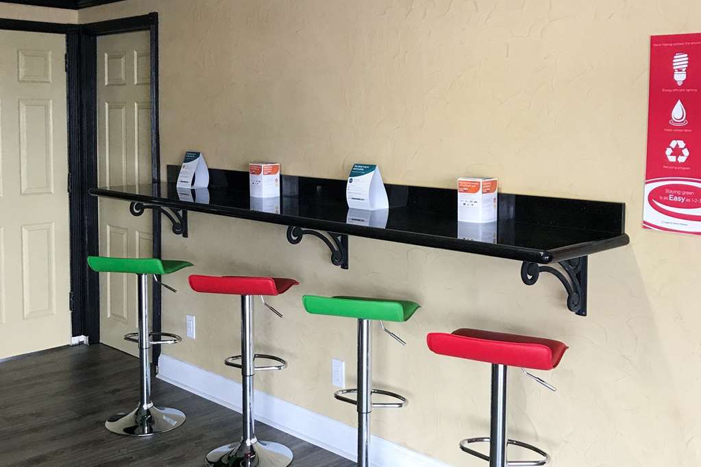 Milan Inn & Suites Restoran gambar