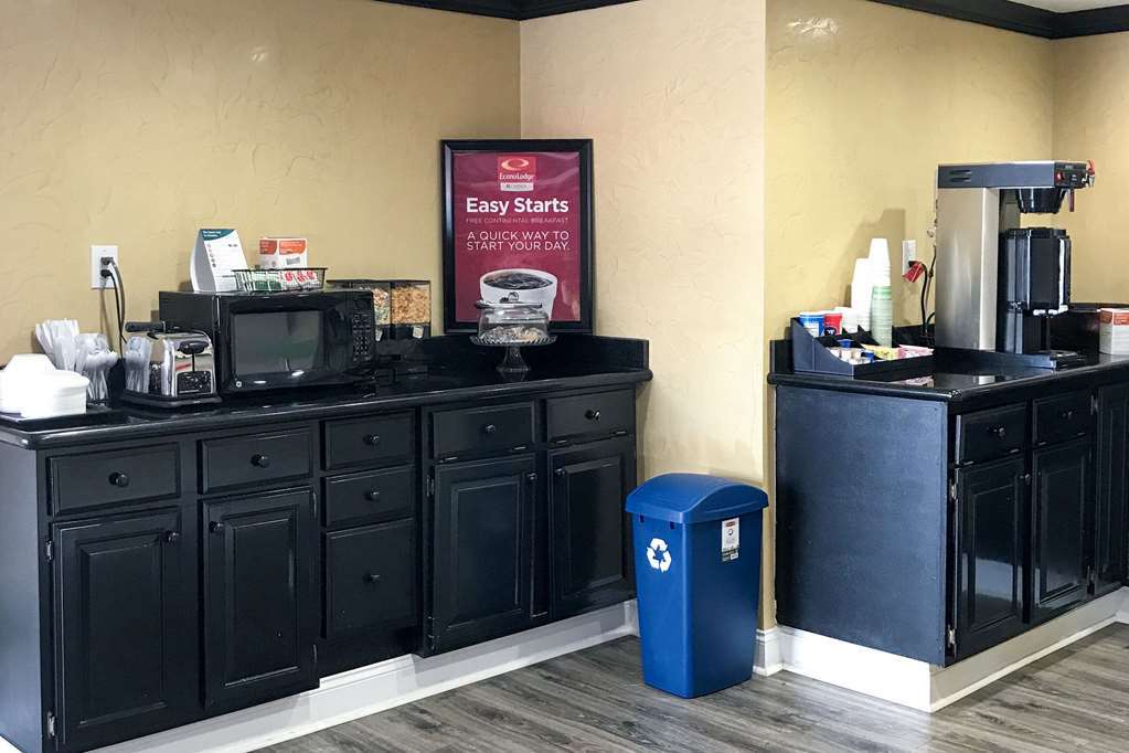 Milan Inn & Suites Restoran gambar