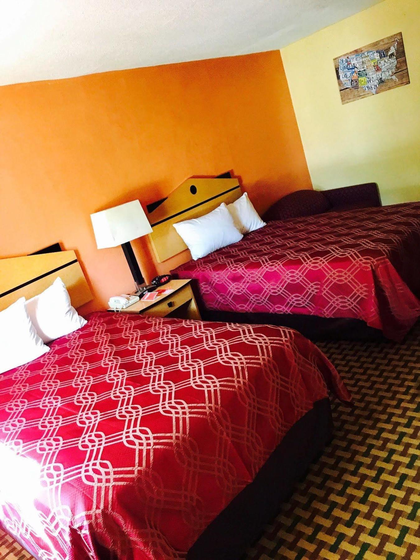 Milan Inn & Suites Luaran gambar