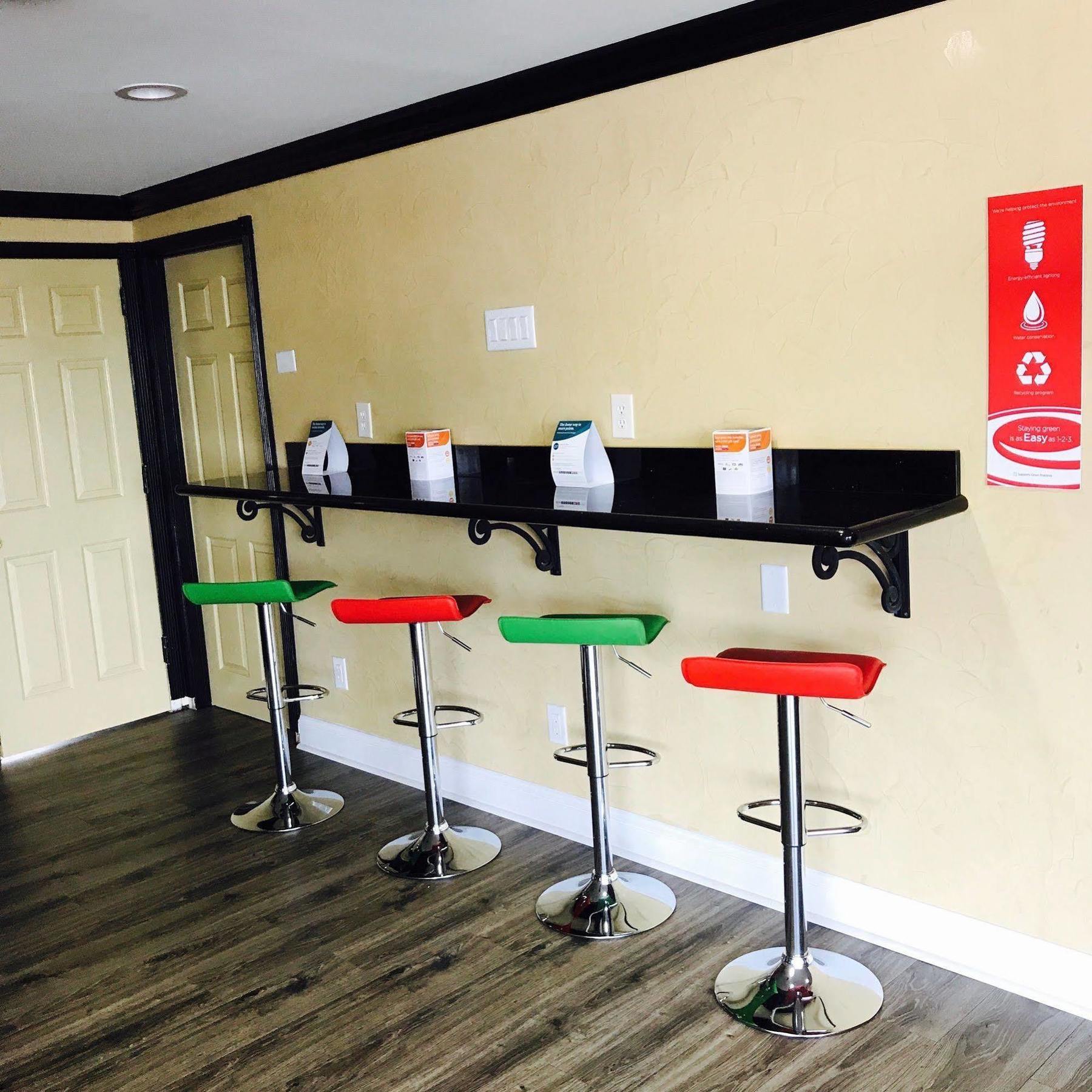 Milan Inn & Suites Luaran gambar